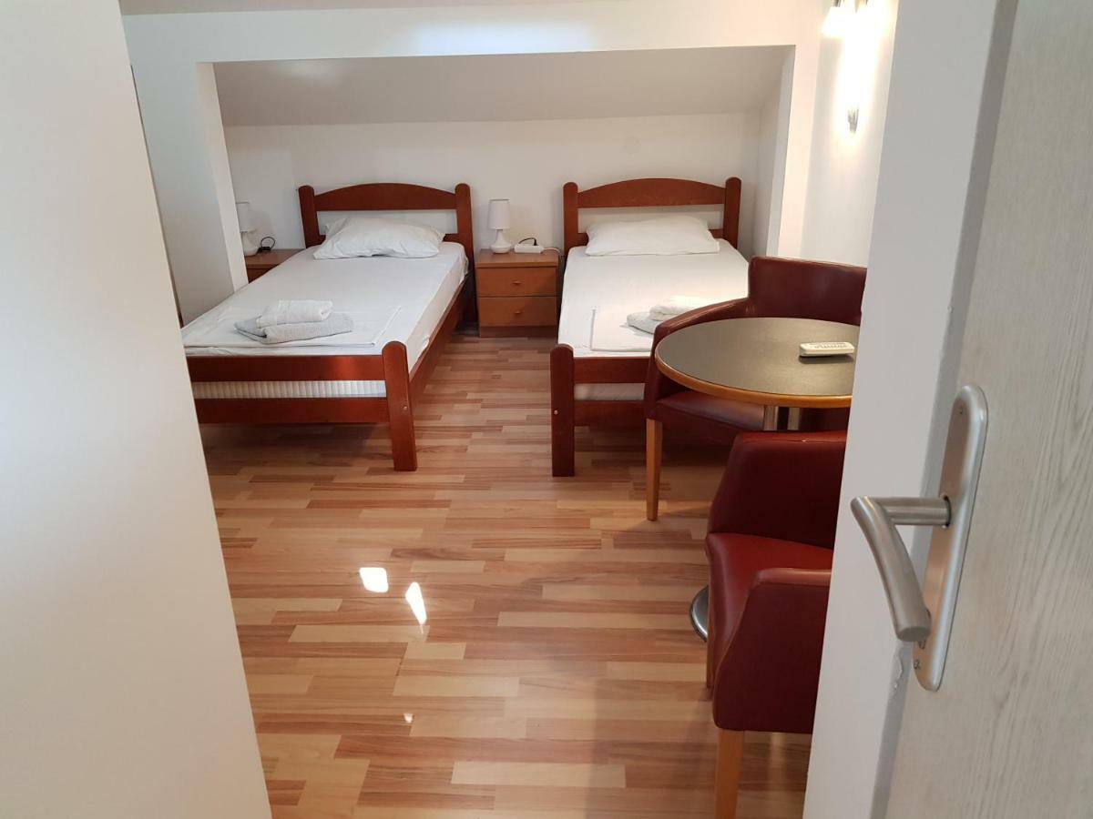 Appartement Emi à Budva Extérieur photo