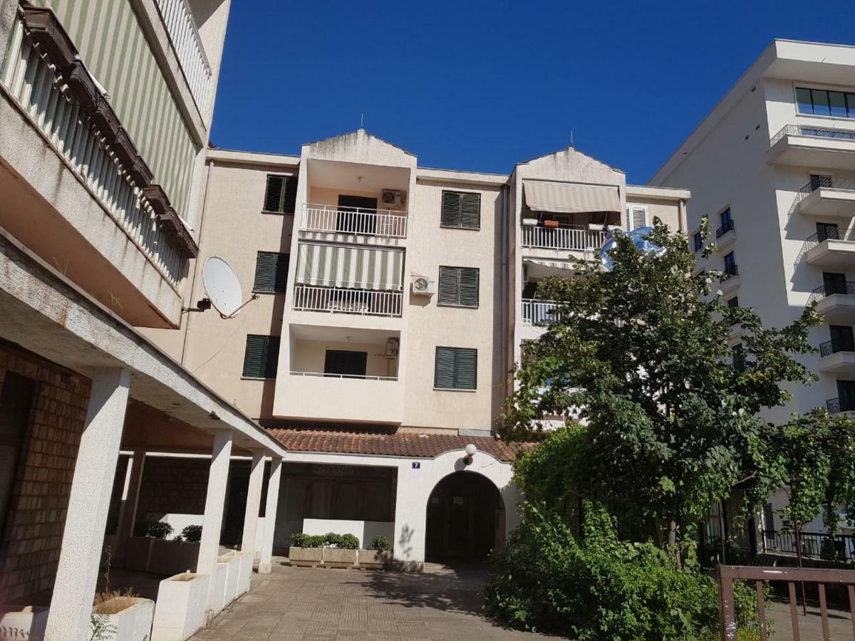 Appartement Emi à Budva Extérieur photo
